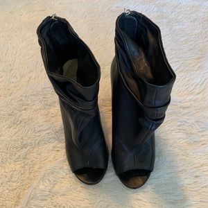 Kristen Cavallari for Chinese Laundry Booties